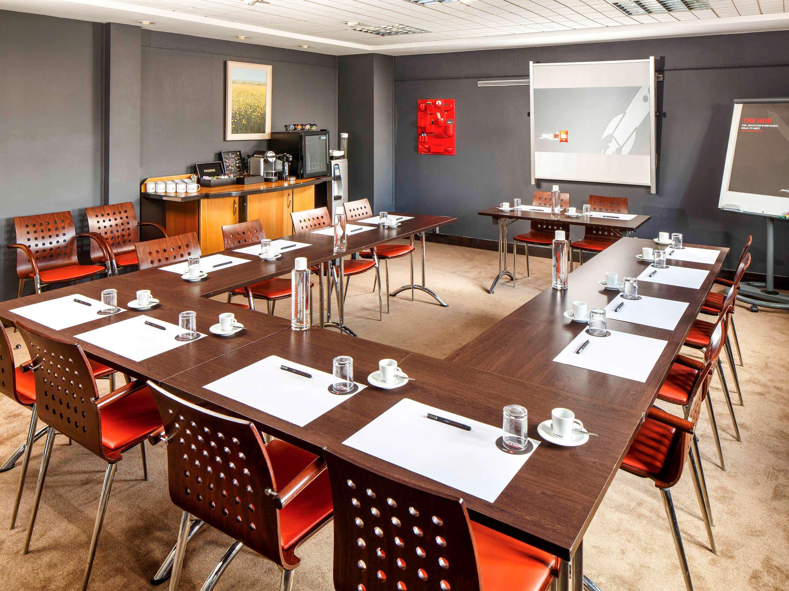 Ibis Wellingborough Exterior foto